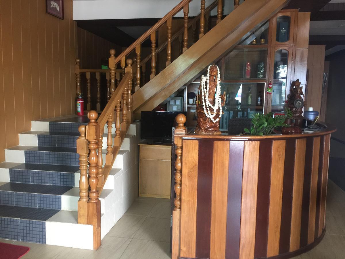 Golden Fish Motel ニャウンシュエ エクステリア 写真