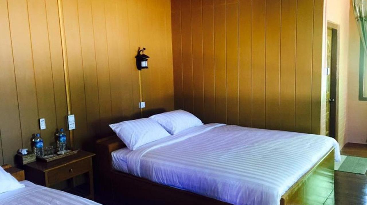 Golden Fish Motel ニャウンシュエ エクステリア 写真