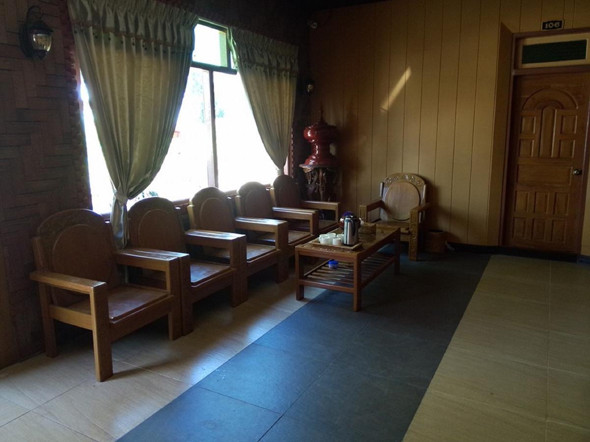 Golden Fish Motel ニャウンシュエ エクステリア 写真