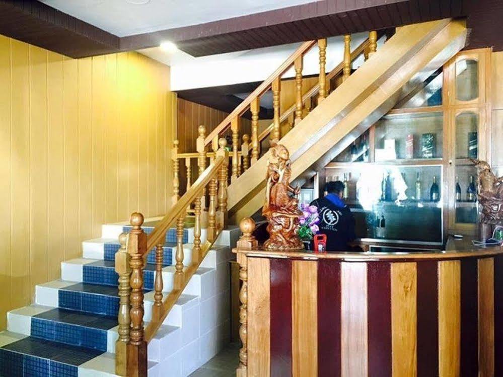 Golden Fish Motel ニャウンシュエ エクステリア 写真